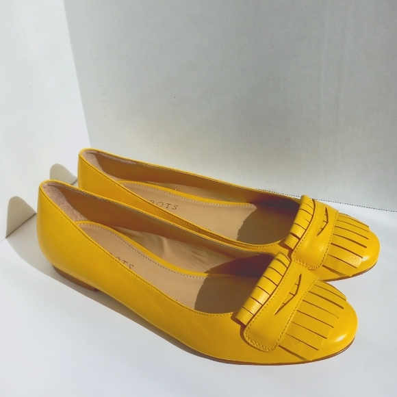 TALBOTS LEATHER  FLATS - Picture 2 of 6